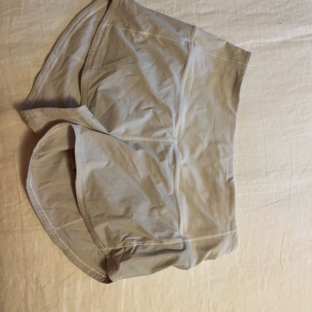 Lulumon white speed up shorts